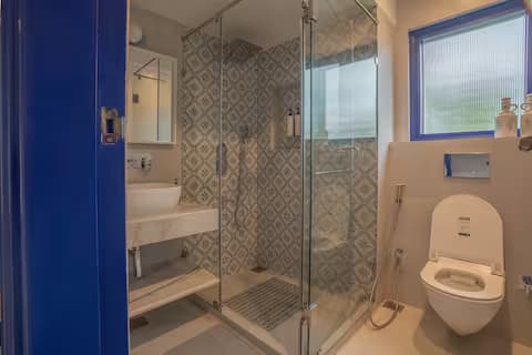Room 1 Blue Oasis 58 Grams view 4