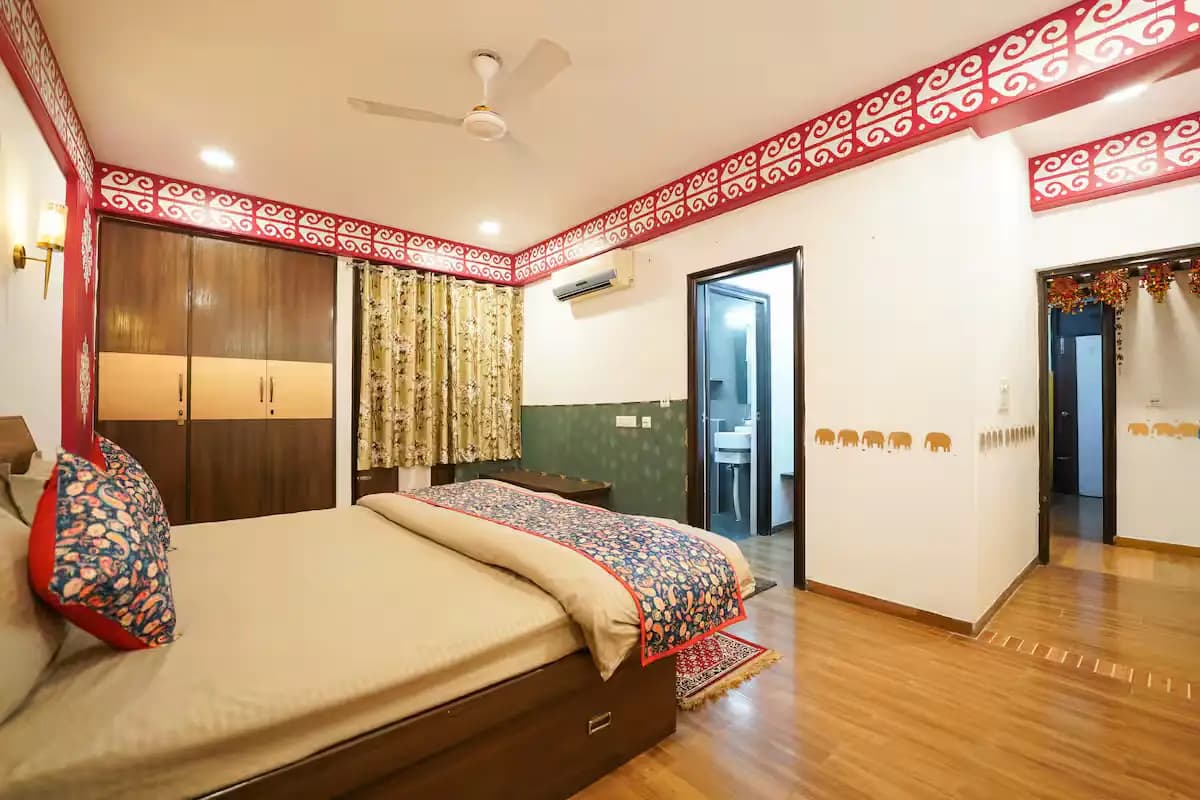 Luxxury Heritage Stay - 302 view 6