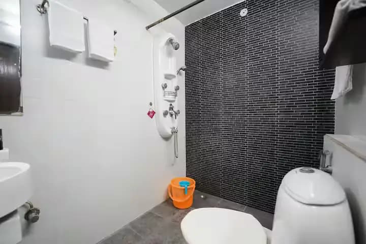 Luxxury Heritage Stay - 302 view 9
